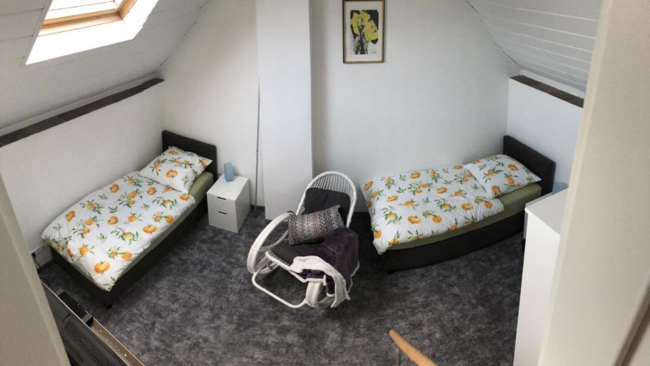 Ferienwohnung Auf Denkmalgeschuetztem Sturmhof Grefrath Exterior photo